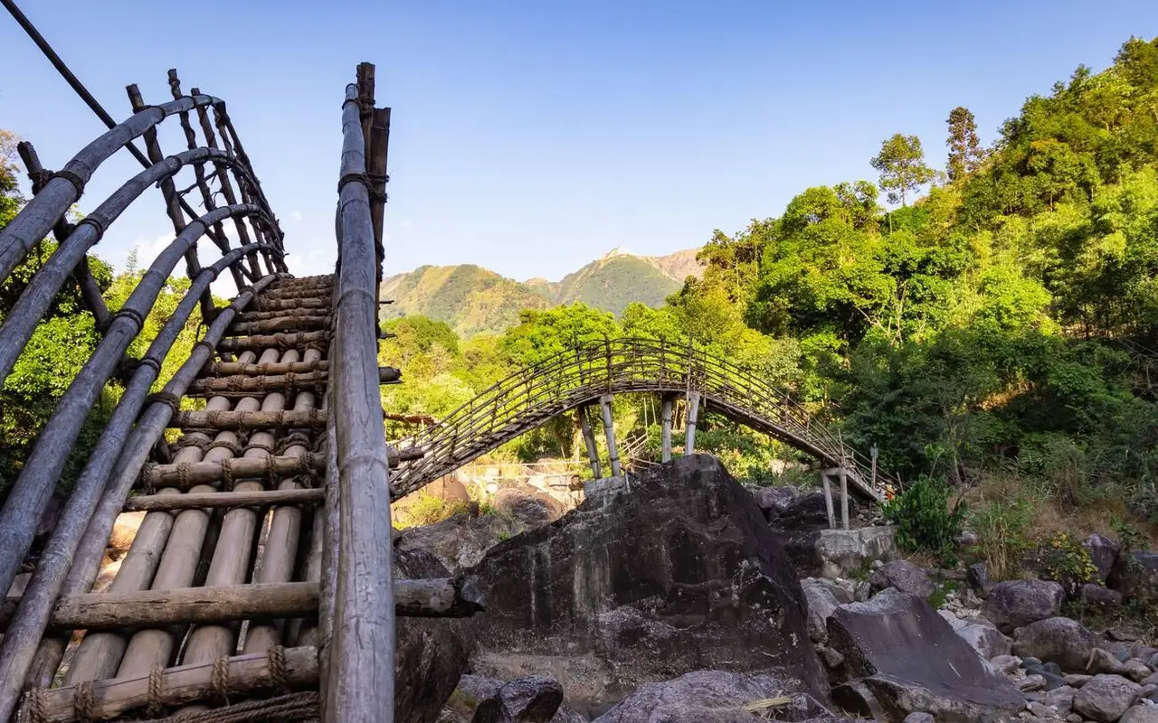 Mawryngkhang Trek
