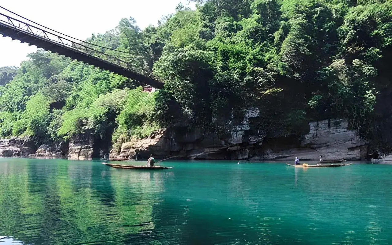 The magnificent Umngot River